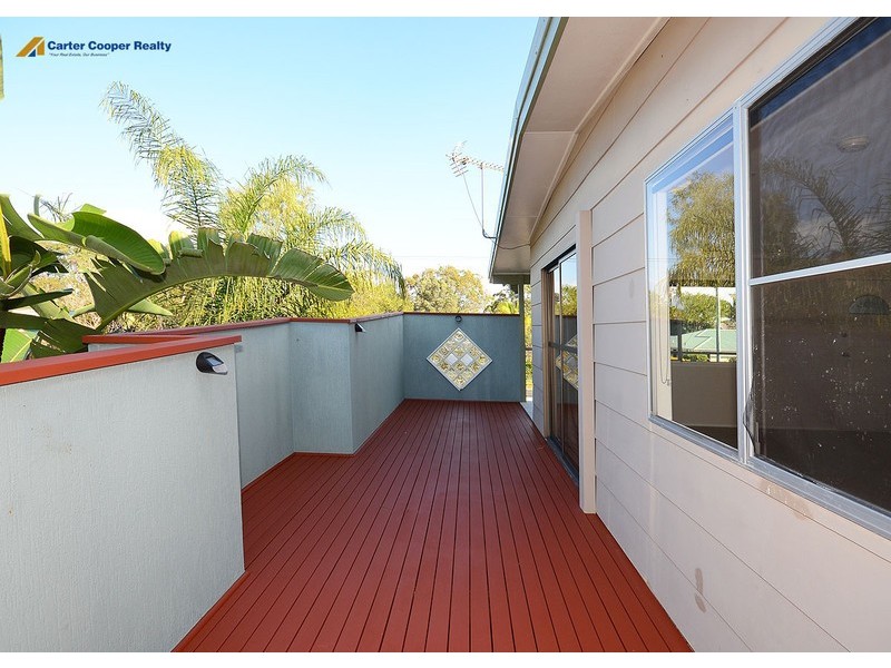 73 Lauren Street, Urangan QLD 4655