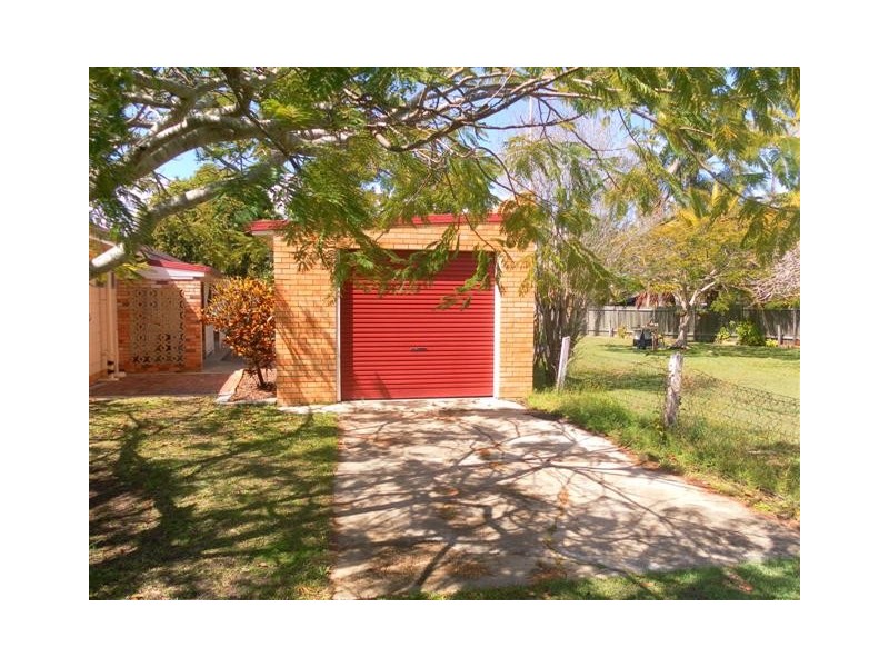 9 Edwin Street, Urangan QLD 4655
