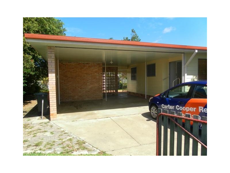 9 Edwin Street, Urangan QLD 4655