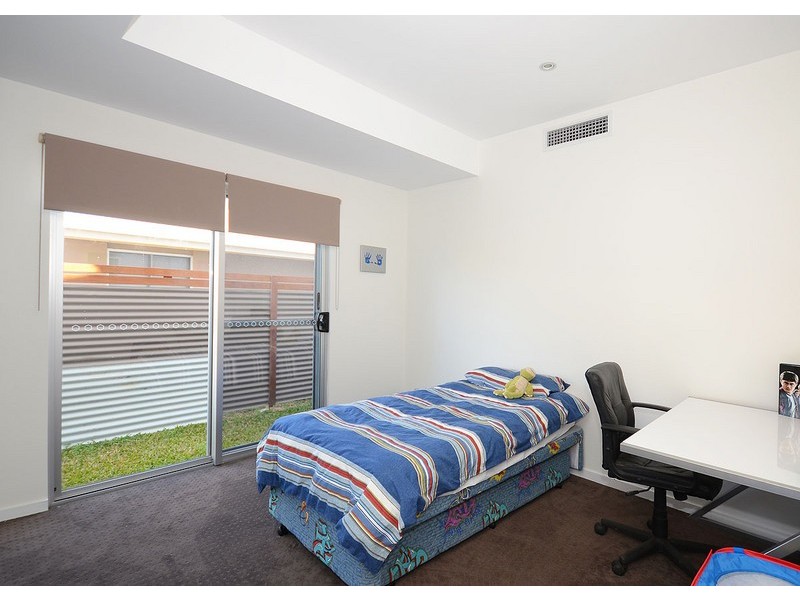 4 Johnston Boulevarde, Urraween QLD 4655