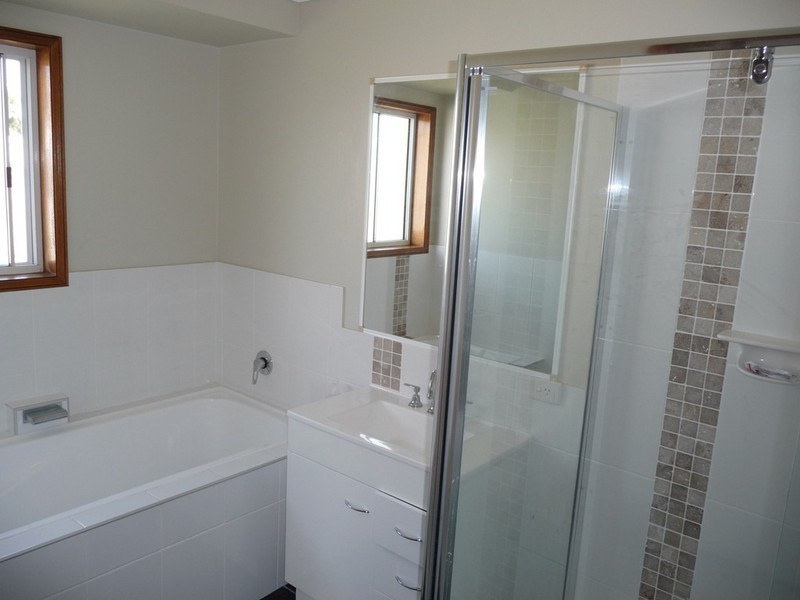 64 Corfield Street, Point Vernon QLD 4655