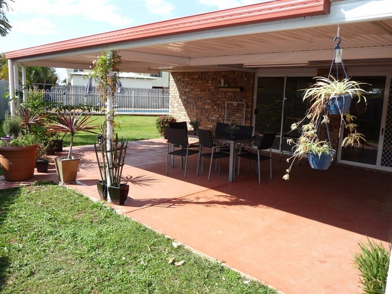 64 Corfield Street, Point Vernon QLD 4655