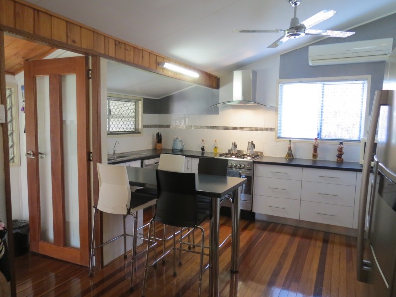 56 Shell Street, Urangan QLD 4655