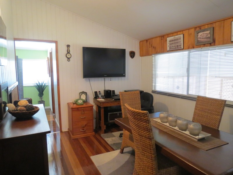 56 Shell Street, Urangan QLD 4655