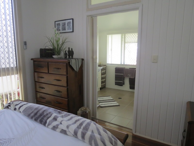 56 Shell Street, Urangan QLD 4655