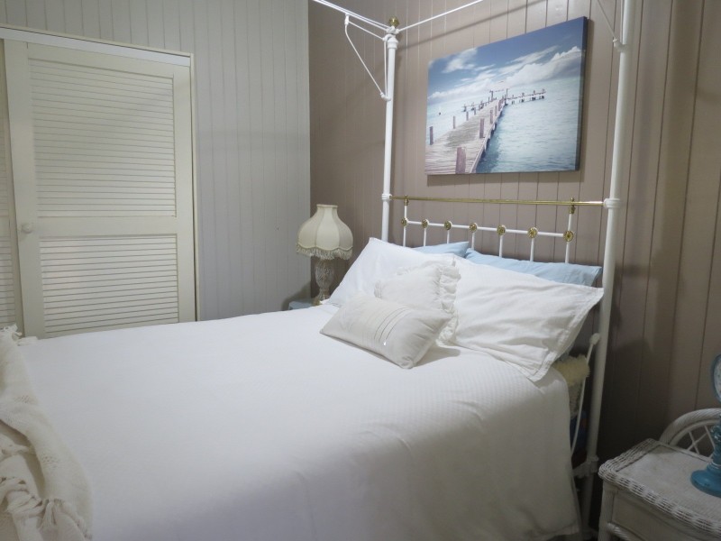 56 Shell Street, Urangan QLD 4655