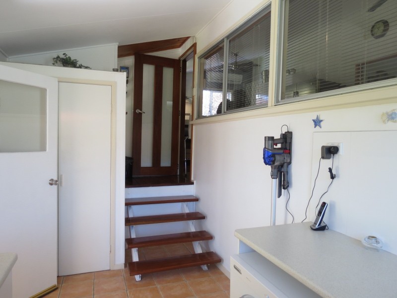 56 Shell Street, Urangan QLD 4655