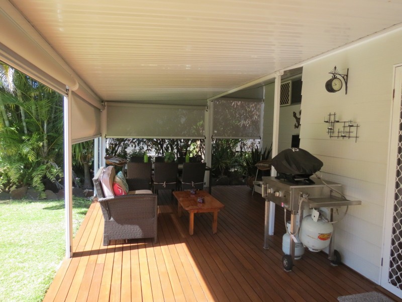 56 Shell Street, Urangan QLD 4655