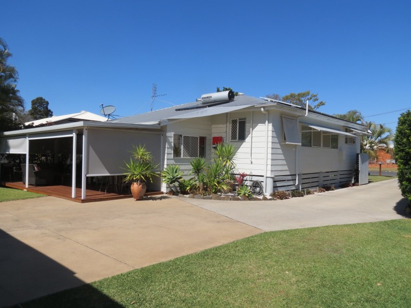 56 Shell Street, Urangan QLD 4655