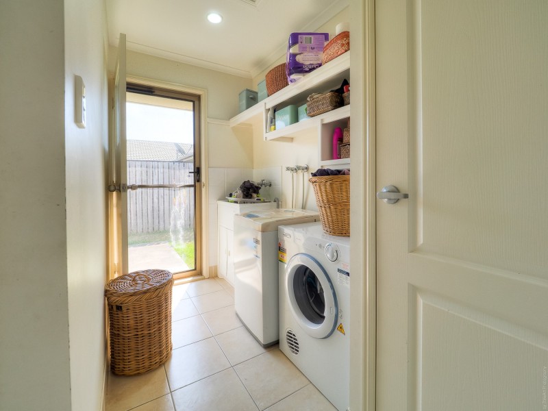 71 Bounty CCT, Eli Waters QLD 4655