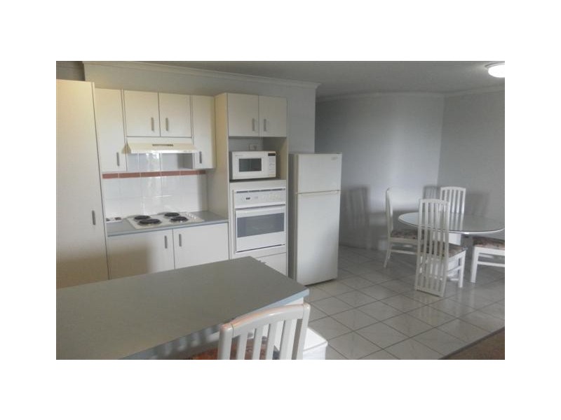 651/386 Esplanade, Riviera Resort, Torquay QLD 4655