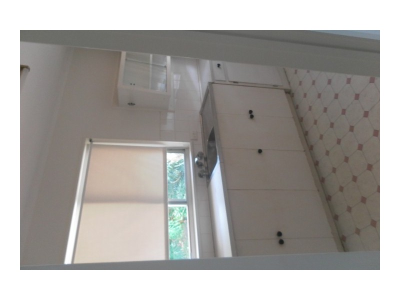 37 Limpus Street, Urangan QLD 4655