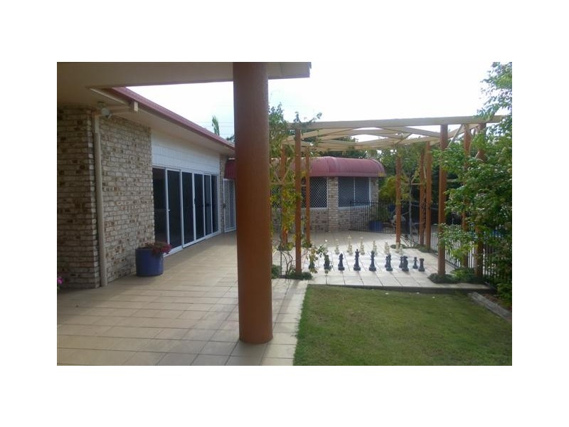 66 Honiton Street, Torquay QLD 4655