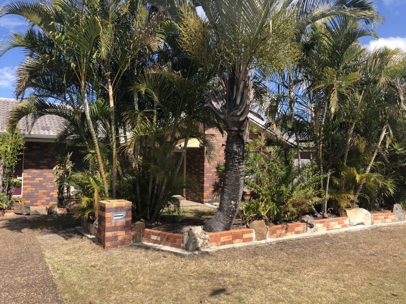 30 Banksia Park Dr, Scarness QLD 4655