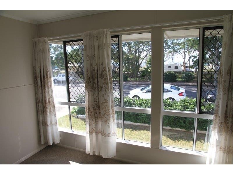 358 Esplanade, Scarness QLD 4655