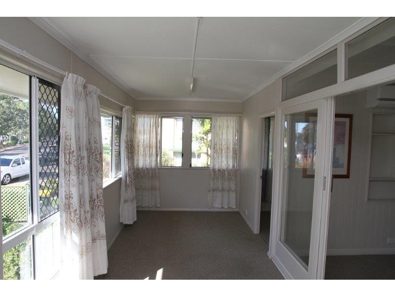 358 Esplanade, Scarness QLD 4655