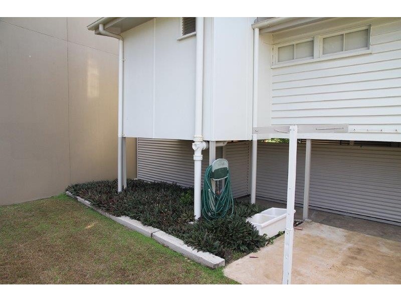 358 Esplanade, Scarness QLD 4655