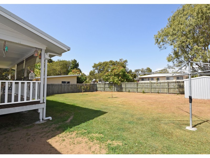 76 Hammond Street, Urangan QLD 4655