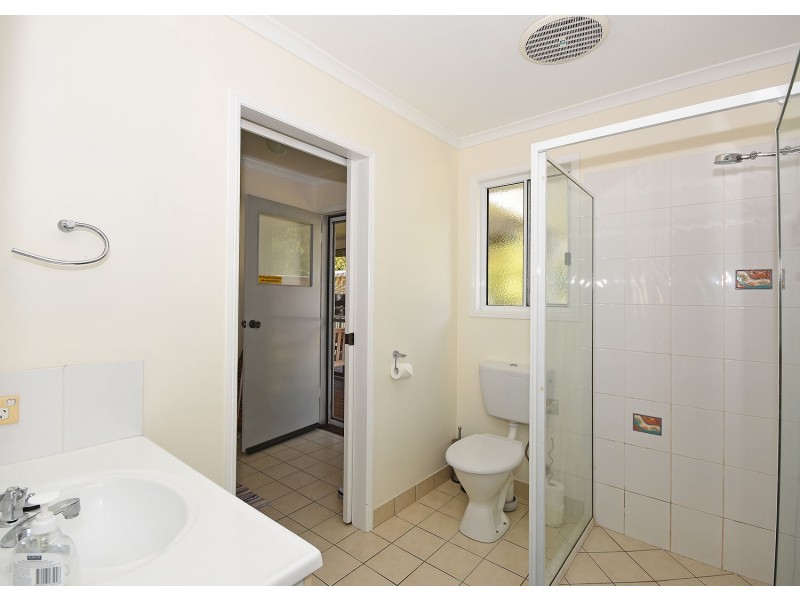 76 Hammond Street, Urangan QLD 4655