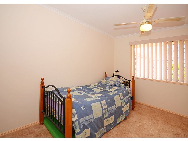 12 Heather Way, Urraween QLD 4655
