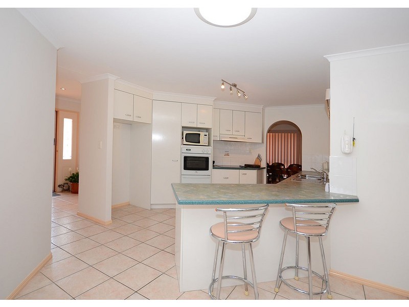 12 Heather Way, Urraween QLD 4655