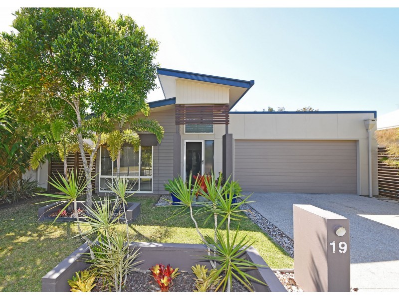 19 Harmony Avenue, Urraween QLD 4655