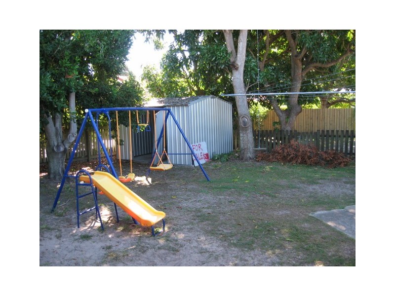 38 Truro Street, Torquay QLD 4655