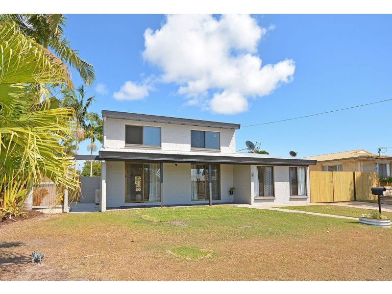 39 Kululu Crescent, Scarness QLD 4655