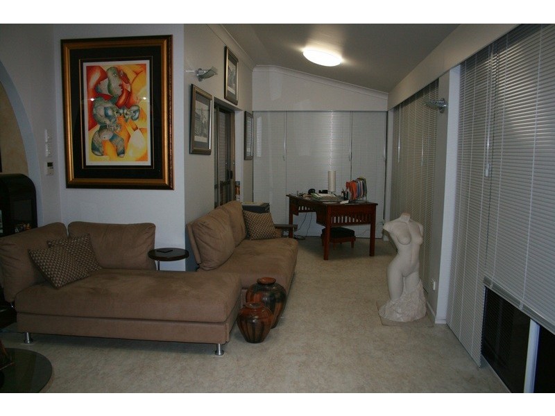 155 Esplanade, Point Vernon QLD 4655