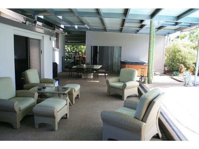 155 Esplanade, Point Vernon QLD 4655