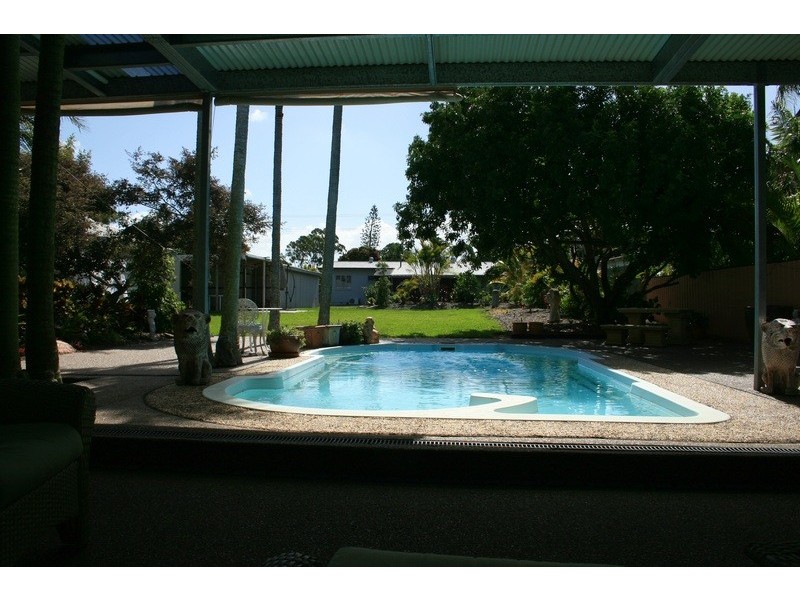 155 Esplanade, Point Vernon QLD 4655