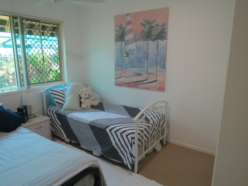 98 Wattle Street, Point Vernon QLD 4655