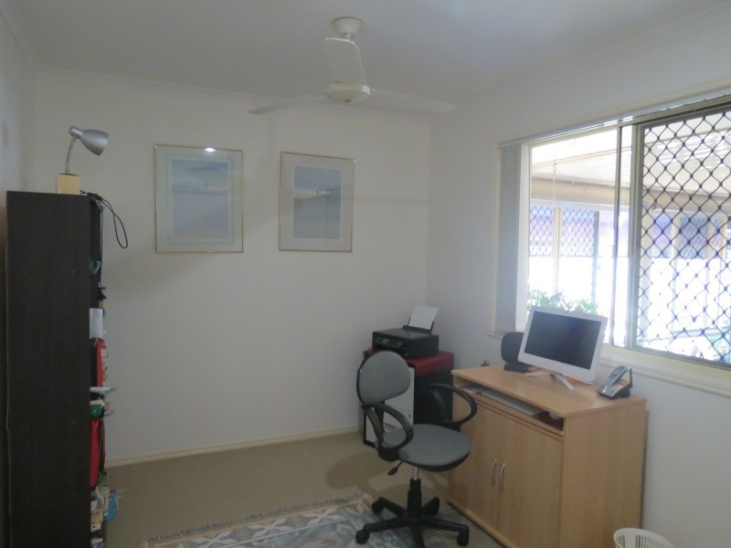 98 Wattle Street, Point Vernon QLD 4655