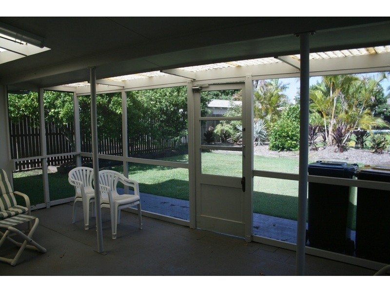 100 Long Street, Point Vernon QLD 4655