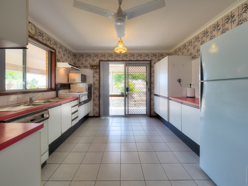 56 Bideford Street, Torquay QLD 4655