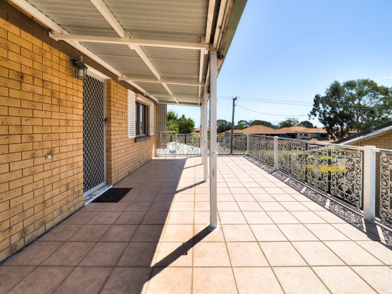 56 Bideford Street, Torquay QLD 4655