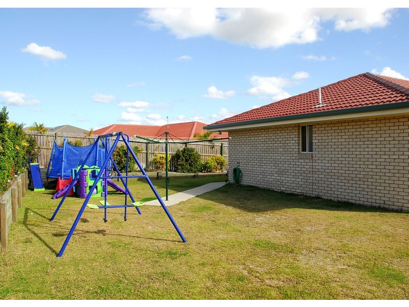 71 St Joseph Dr, Hervey Bay QLD 4655