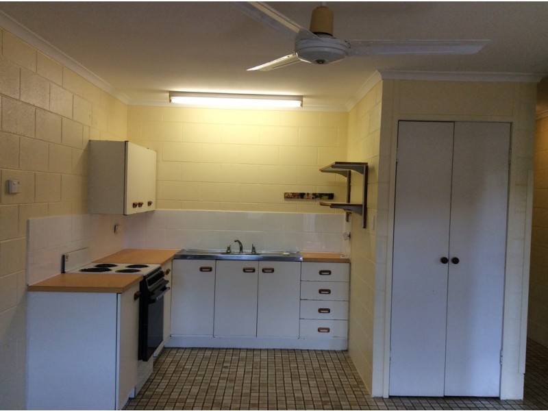 3/19 Bideford Street, Torquay QLD 4655