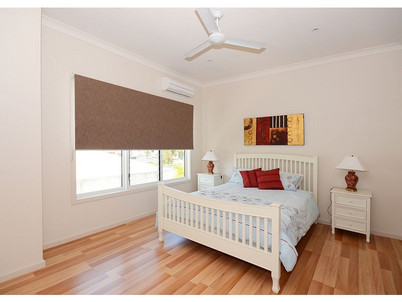 1/5 Pulgul Street, Urangan QLD 4655