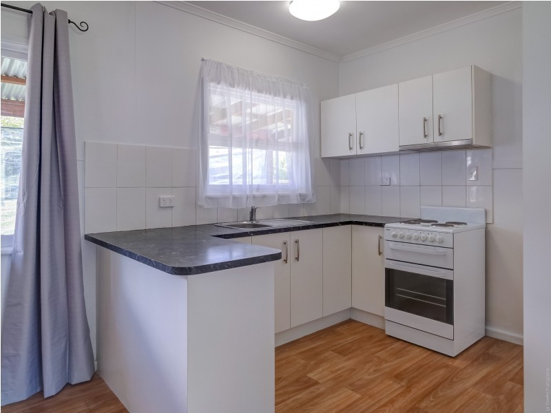 147 Esplanade, Point Vernon QLD 4655