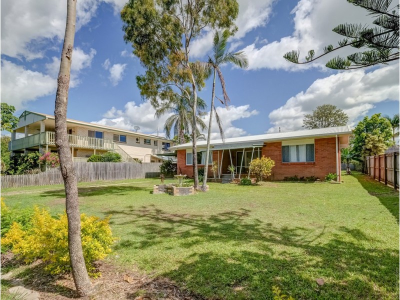 147 Esplanade, Point Vernon QLD 4655