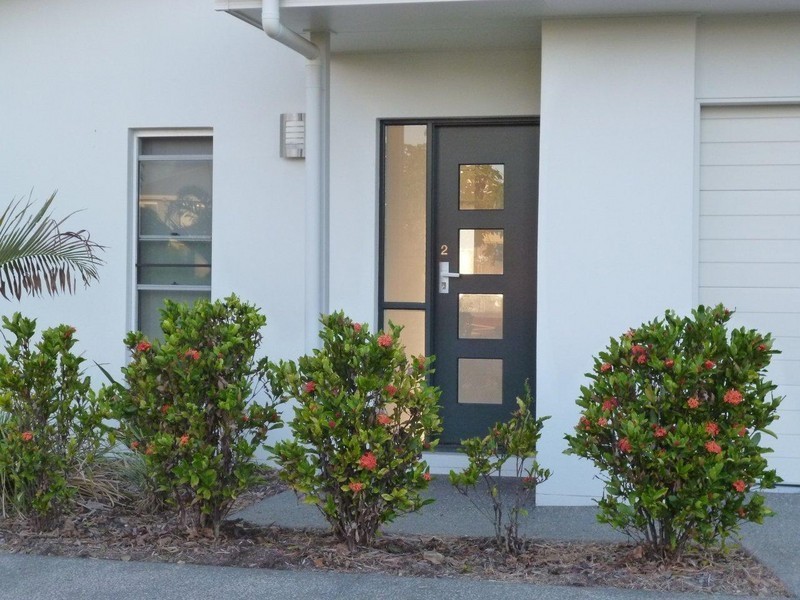 2/5 Seaway Parade, Toogoom QLD 4655