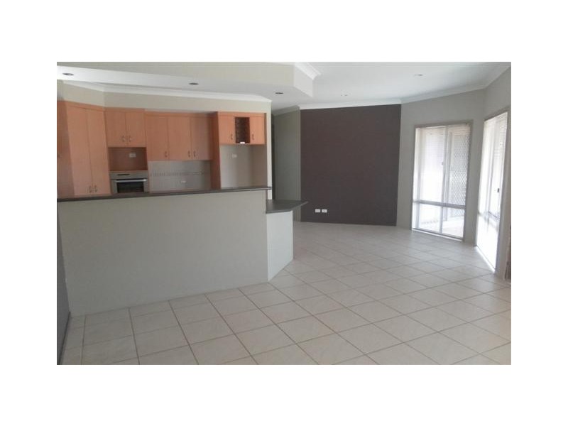 34 Sandalwood Drive, Wondunna QLD 4655