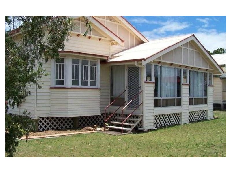 21 Fraser Street, Torquay QLD 4655