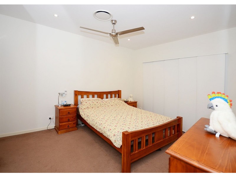 2/8 Hervey Street, Scarness QLD 4655