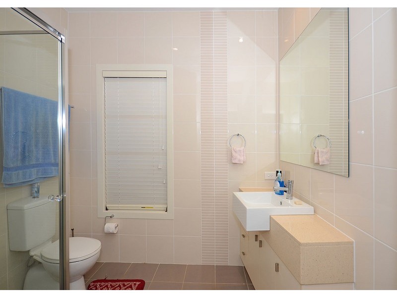 2/8 Hervey Street, Scarness QLD 4655