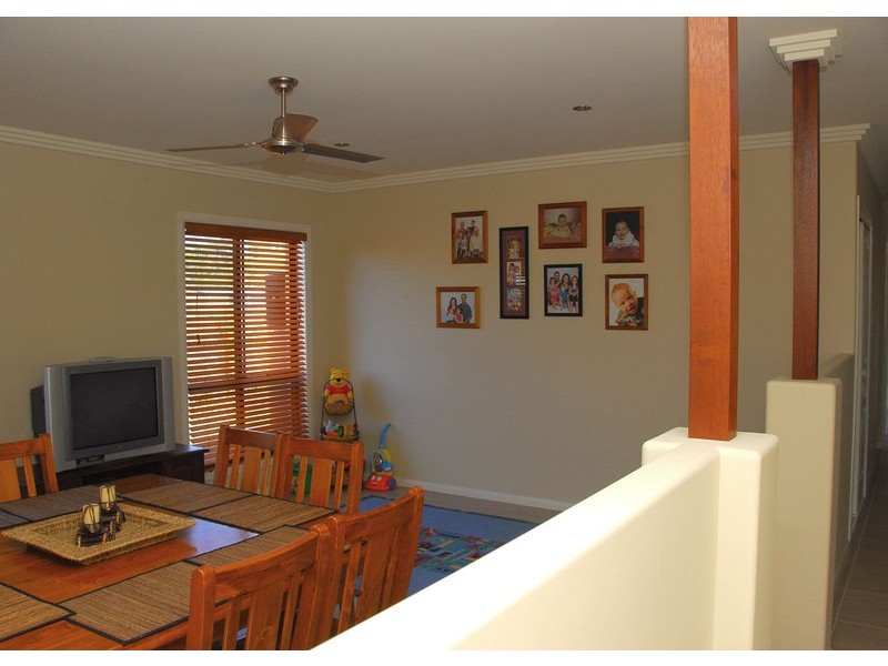 25 Pinehurst Drive, Wondunna QLD 4655