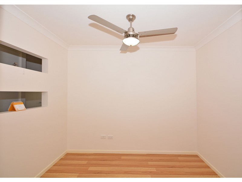 3 Chani Close, Urangan QLD 4655