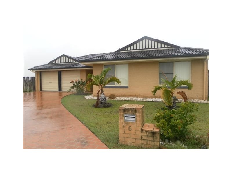 6 Sirius Court, Eli Waters QLD 4655