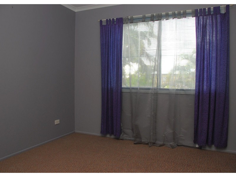 71 Lauren Street, Urangan QLD 4655